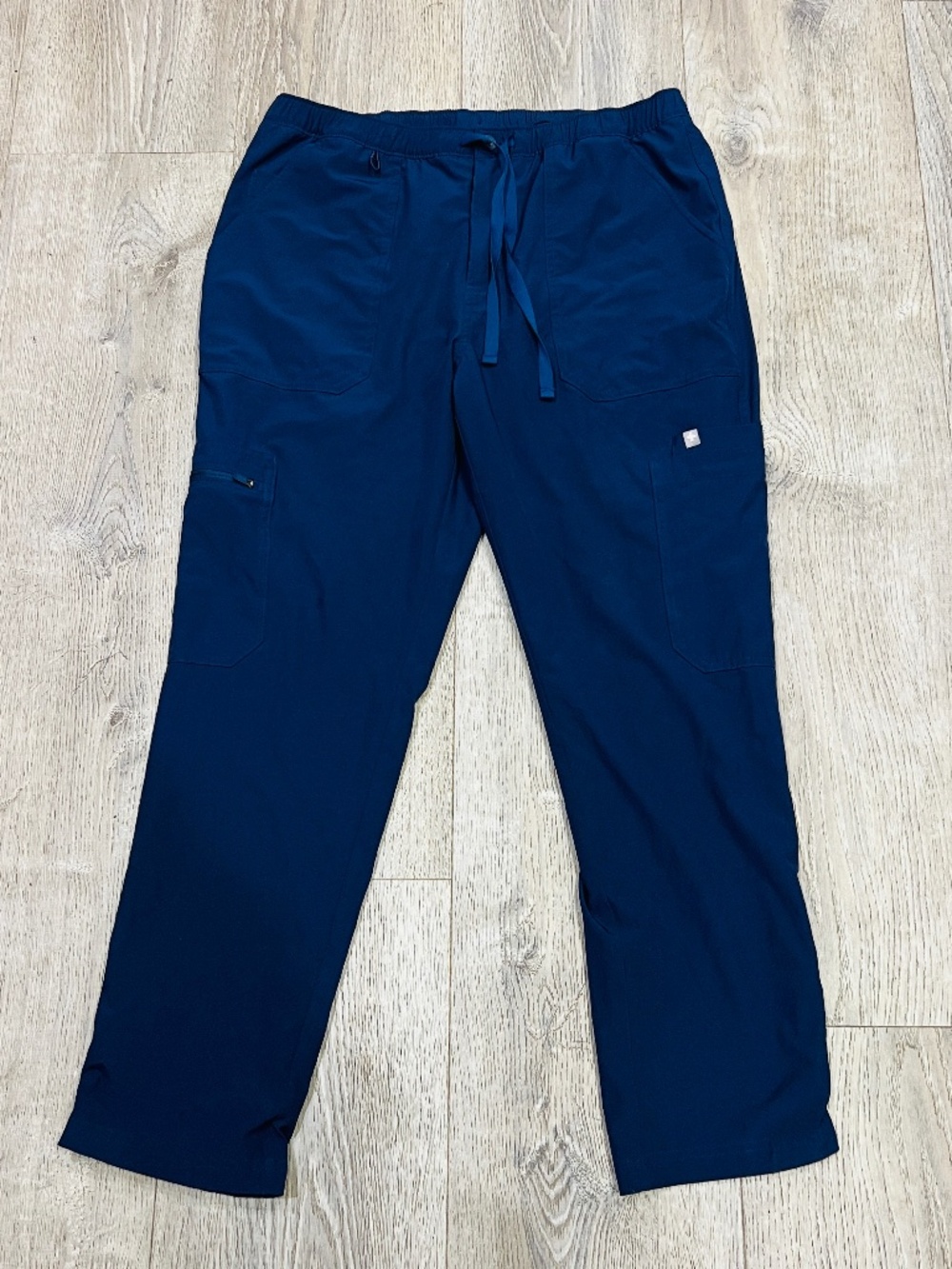 Figs Mens Medium M/S Navy Free X Lined Scrub Pants Cairo Cargo Medical nursing